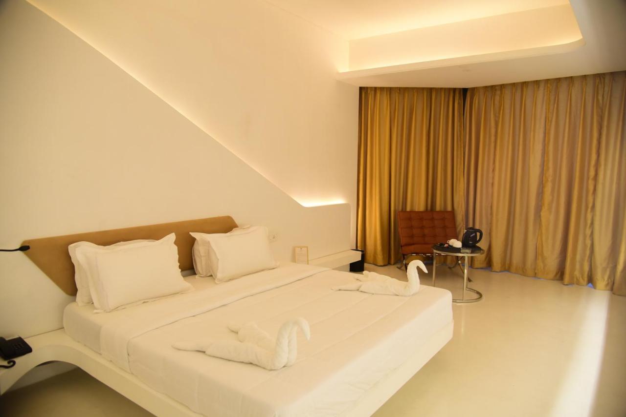 Ramaya Hotel Rohtak Extérieur photo