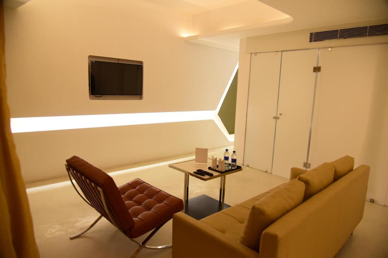 Ramaya Hotel Rohtak Extérieur photo
